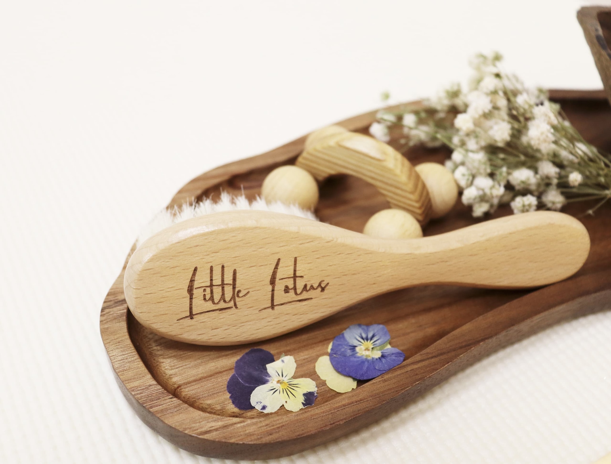 Little Lotus Brush